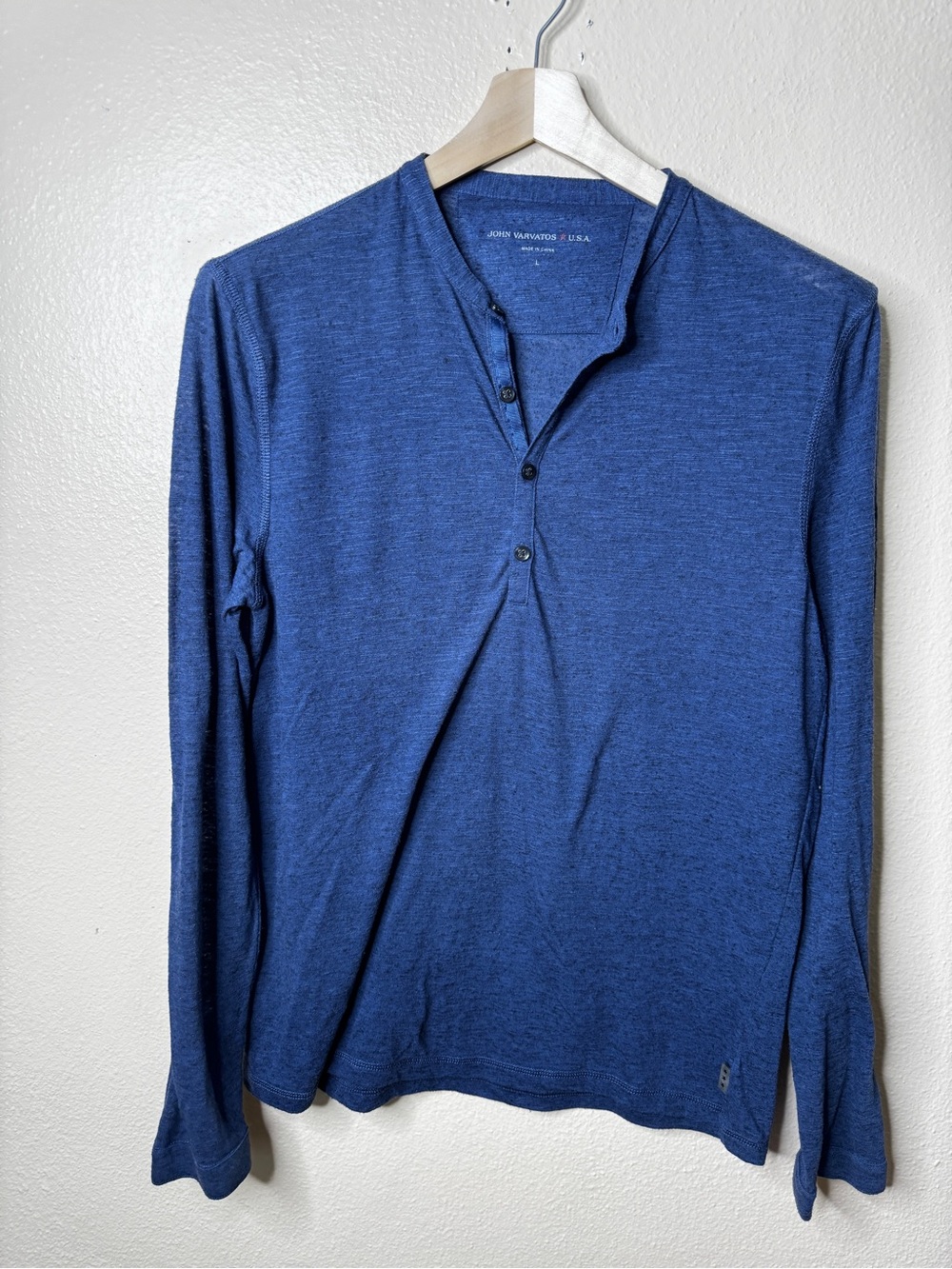 John Varvatos USA Mens L Blue Slub Long Sleeve Henley Shirt Button Cuffs